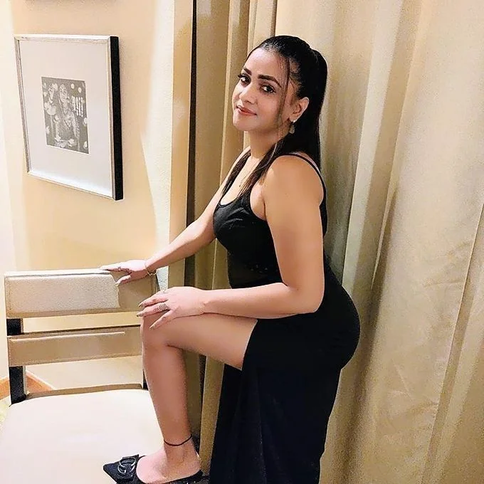 Aditi Delhi Escort
